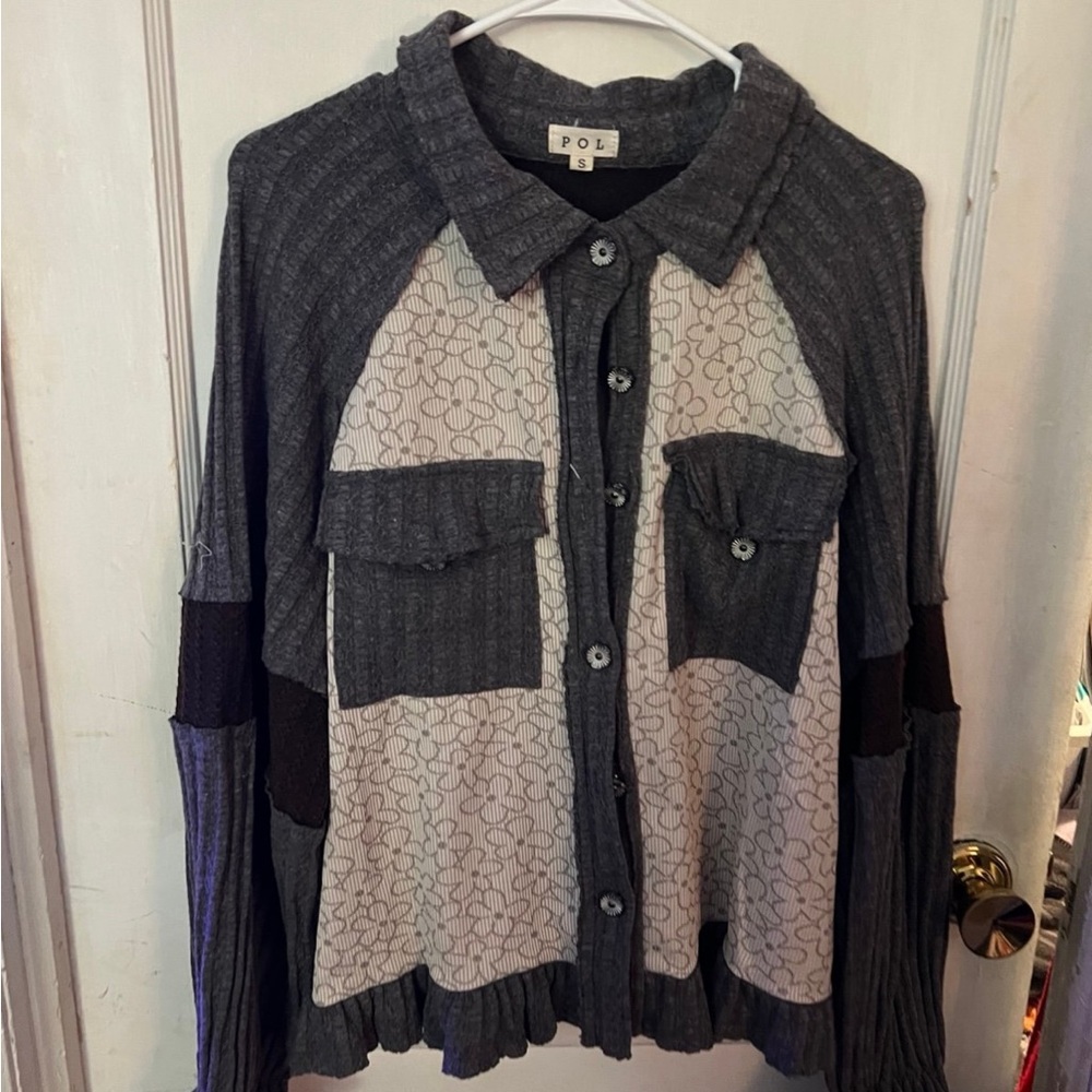 POL Gray and Cream Button-Up Shirt